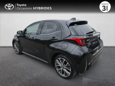 TOYOTA Yaris 116h Iconic 5p MY22 occasion 2023 - Photo 2