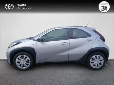 TOYOTA Aygo X 1.0 VVT-i 72ch Dynamic occasion 2023 - Photo 3