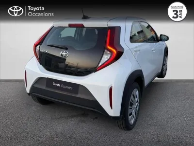 TOYOTA Aygo X 1.0 VVT-i 72ch Dynamic occasion 2023 - Photo 2