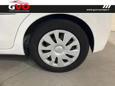 TOYOTA Yaris 100h Dynamic 5p occasion 2016 - Photo 4