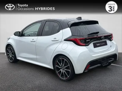 TOYOTA Yaris 116h GR Sport 5p MY22 occasion 2023 - Photo 2