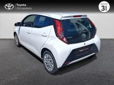 TOYOTA Aygo 1.0 VVT-i 72ch x-play 5p MY21 occasion 2021 - Photo 2