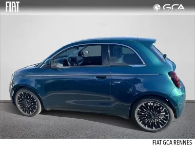 FIAT 500 e 95ch Icône Plus (Pack Style) occasion 2023 - Photo 3