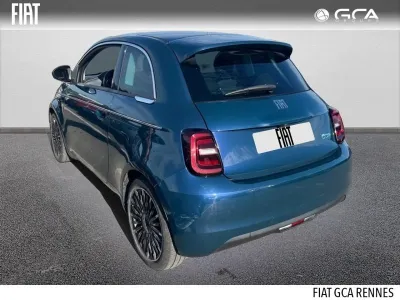 FIAT 500 e 95ch Icône Plus (Pack Style) occasion 2023 - Photo 2