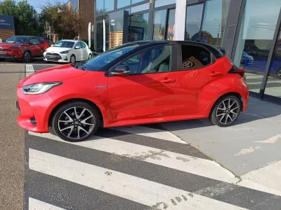 TOYOTA Yaris 116h Première 5p occasion 2021 - Photo 3