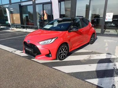 TOYOTA Yaris 116h Première 5p occasion 2021 - Photo 2