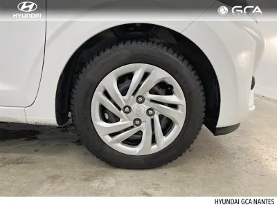 HYUNDAI i10 1-22 1.0 67 ECO INTUITIVE occasion 2022 - Photo 4