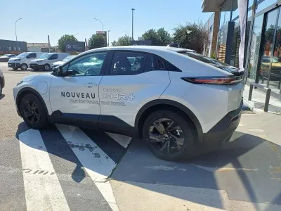 TOYOTA C HR+ 92411 0S1 D/GRANDE AUTONOMIE 05 DESIGN occasion 2026 - Photo 4