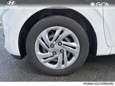 HYUNDAI i10 1.0 67ch ECO Initia occasion 2021 - Photo 4