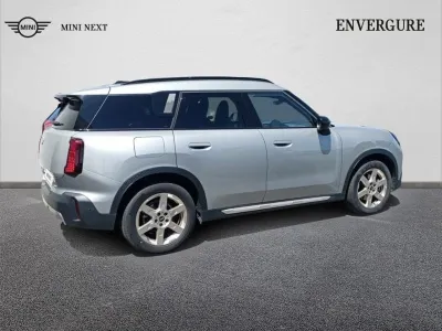 MINI Countryman C 170ch Favoured DKG7 occasion 2024 - Photo 3