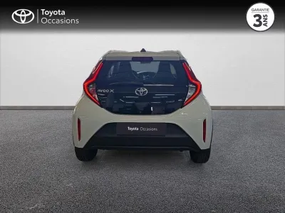 TOYOTA Aygo X 1.0 VVT-i 72ch Dynamic occasion 2022 - Photo 4