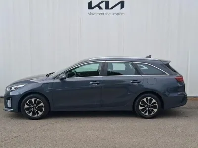 KIA Ceed SW 1.6 GDi 105ch + Plug-In 60.5ch Active DCT6 occasion 2021 - Photo 2