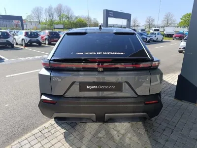 TOYOTA C-HR+ 224ch 77kWh Design Grande Autonomie occasion 2026 - Photo 4