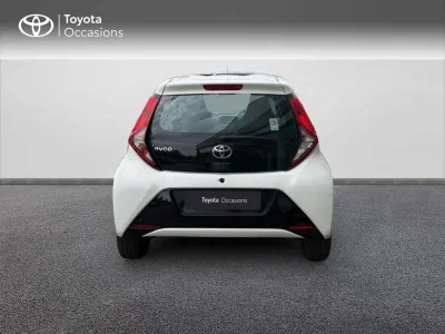 TOYOTA Aygo 1.0 VVT-i 72ch x-play x-shift 5p occasion 2019 - Photo 4