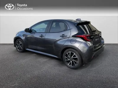 TOYOTA Yaris 116h Design 5p MY22 occasion 2022 - Photo 2