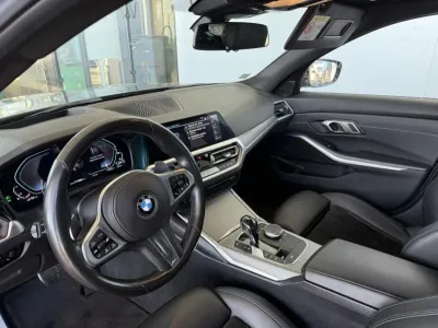 BMW Série 3 Touring 330eA xDrive 292ch M Sport occasion 2020 - Photo 3