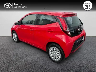 TOYOTA Aygo 1.0 VVT-i 72ch x-play 5p occasion 2019 - Photo 2