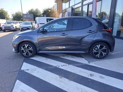 TOYOTA Yaris 116h Design 5p MY25 occasion 2026 - Photo 3