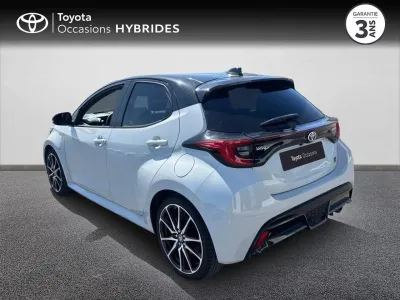 TOYOTA Yaris 116h GR Sport 5p MY22 occasion 2023 - Photo 2