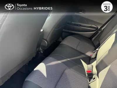 TOYOTA C-HR 1.8 Hybride 140ch Collection NG23 occasion 2024 - Photo 4