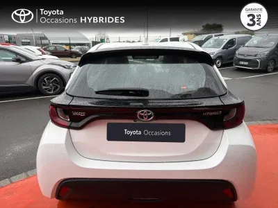 TOYOTA Yaris 116h Dynamic Business 5p + Programme Beyond Zero Academy MY22 occasion 2023 - Photo 4