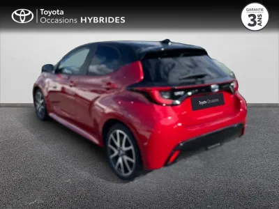 TOYOTA Yaris 116h Collection 5p MY21 occasion 2022 - Photo 2