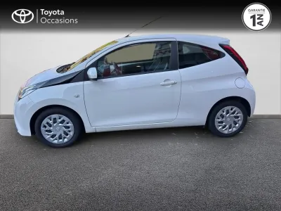 TOYOTA Aygo 1.0 VVT-i 72ch x-play 3p occasion 2018 - Photo 3