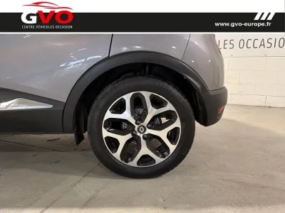 RENAULT Captur 0.9 TCe 90ch energy Intens occasion 2018 - Photo 4