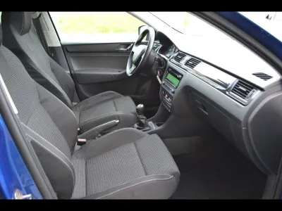 SKODA Rapid Spaceback 1.2 TSI 105ch GreenTec Style Plus occasion 2014 - Photo 4