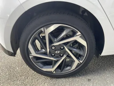 HYUNDAI i20 1.0 T-GDi 100ch Hybrid Creative DCT-7 occasion 2022 - Photo 2