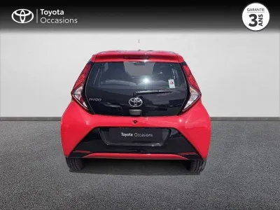 TOYOTA Aygo 1.0 VVT-i 72ch x-play 5p MY20 occasion 2021 - Photo 4