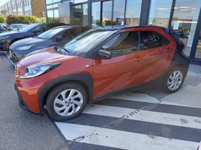 TOYOTA Aygo X 1.0 VVT-i 72ch Design occasion 2022 - Photo 2