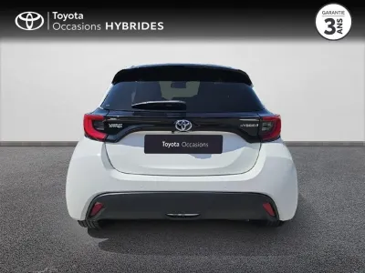 TOYOTA Yaris 116h Design 5p MY22 occasion 2023 - Photo 4