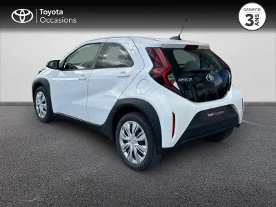 TOYOTA Aygo X 1.0 VVT-i 72ch Dynamic occasion 2022 - Photo 2