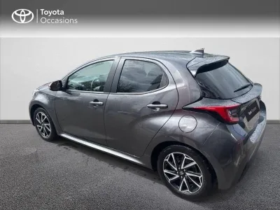 TOYOTA Yaris 116h Design 5p MY22 occasion 2023 - Photo 2