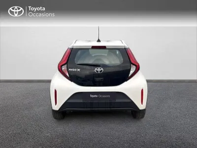 TOYOTA Aygo X 1.0 VVT-i 72ch Dynamic occasion 2022 - Photo 4