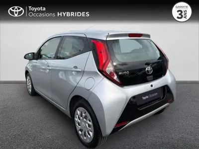 TOYOTA Aygo 1.0 VVT-i 72ch x-play 5p occasion 2019 - Photo 2