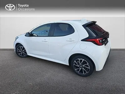 TOYOTA Yaris 116h Design 5p MY22 occasion 2023 - Photo 2