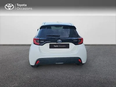 TOYOTA Yaris 116h Design 5p MY22 occasion 2023 - Photo 4