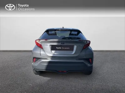 TOYOTA C-HR 122h Design 2WD E-CVT RC18 occasion 2019 - Photo 4