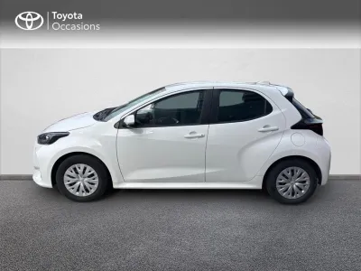 TOYOTA Yaris 116h Dynamic 5p MY22 occasion 2023 - Photo 3
