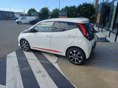 TOYOTA Aygo 1.0 VVT-i 72ch x-look x-shift 5p MY20 occasion 2021 - Photo 4