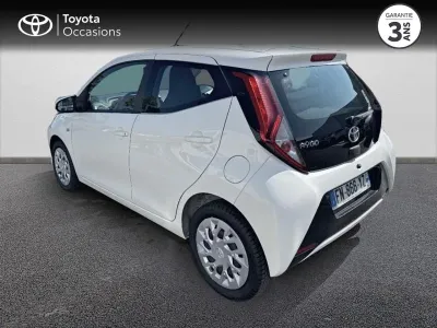 TOYOTA Aygo 1.0 VVT-i 72ch x-play 5P MY19 occasion 2020 - Photo 2