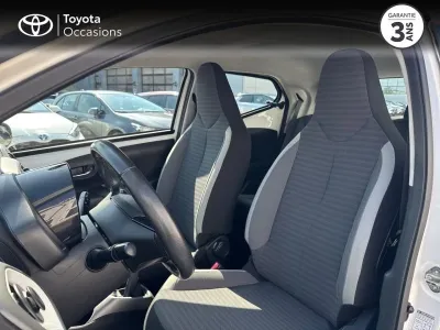 TOYOTA Aygo 1.0 VVT-i 72ch x-play 5P MY19 occasion 2020 - Photo 3