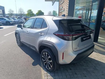 TOYOTA Yaris Cross 130h Design MY25 occasion 2026 - Photo 3