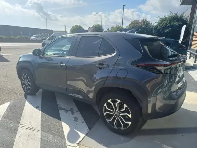 TOYOTA Yaris Cross 116h Design MY22 occasion 2023 - Photo 4