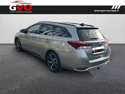 TOYOTA Auris Touring Sports HSD 136h Collection occasion 2018 - Photo 2
