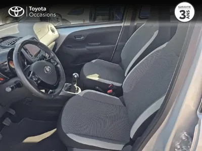 TOYOTA Aygo 1.0 VVT-i 72ch x-play 5p MY21 occasion 2021 - Photo 3