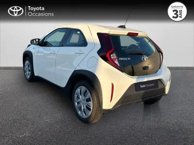 TOYOTA Aygo X 1.0 VVT-i 72ch Dynamic occasion 2023 - Photo 2