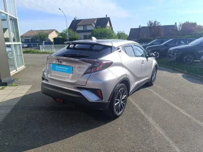 TOYOTA C-HR 122h Distinctive 2WD E-CVT occasion 2018 - Photo 4